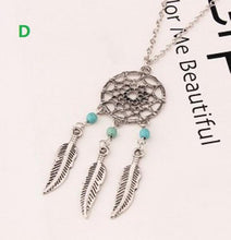 Load image into Gallery viewer, Feather Pendant Necklace