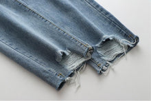 Load image into Gallery viewer, Shredded Jeans