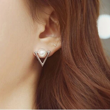 Load image into Gallery viewer, Triangle Pearl Earrings