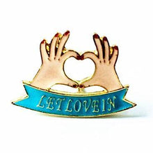 Load image into Gallery viewer, Cartoon Brooches (5 Styles)