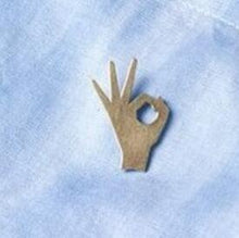 Load image into Gallery viewer, Cartoon Brooches (7 Styles)