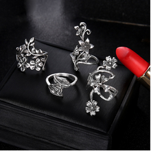 Load image into Gallery viewer, Floral Rings Set