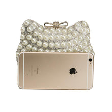 Load image into Gallery viewer, Evening Clutch With Pearls