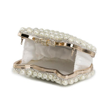 Load image into Gallery viewer, Evening Clutch With Pearls
