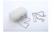 Load image into Gallery viewer, Evening Clutch With Pearls
