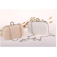 Load image into Gallery viewer, Evening Clutch With Pearls