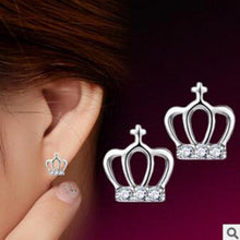 Load image into Gallery viewer, Crown Earrings