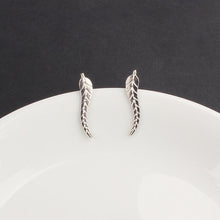 Load image into Gallery viewer, Leaf Earrings