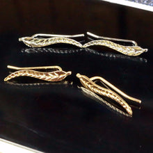 Load image into Gallery viewer, Leaf Earrings