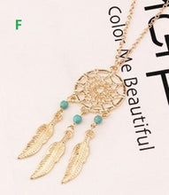 Load image into Gallery viewer, Feather Pendant Necklace