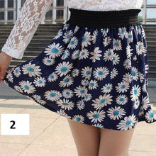 Load image into Gallery viewer, Floral Pleated Mini Skirt