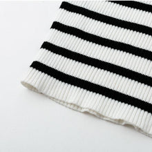 Load image into Gallery viewer, Scallop Collar &amp; Cuff Knitted Shirt
