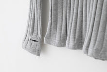 Load image into Gallery viewer, Solid Long Sleeve Shirt