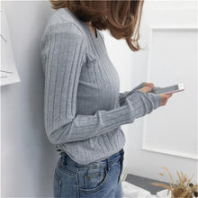 Load image into Gallery viewer, Solid Long Sleeve Shirt