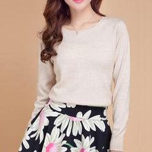 Load image into Gallery viewer, Solid Wool Sweater