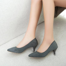 Load image into Gallery viewer, Low Grey Pumps