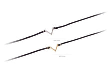 Load image into Gallery viewer, 'V' Choker