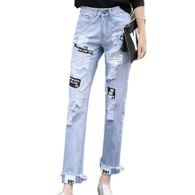Load image into Gallery viewer, Beat Up Jeans