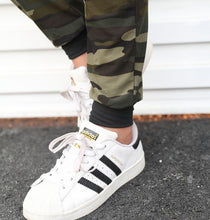 Load image into Gallery viewer, Camouflage Sweatpants