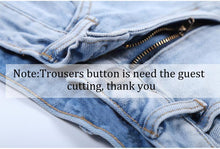 Load image into Gallery viewer, Shredded Hem Jeans