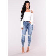Load image into Gallery viewer, Shredded Jeans