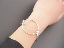 Load image into Gallery viewer, Round Bangle (3 Colors)