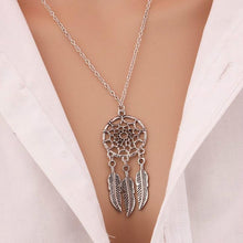 Load image into Gallery viewer, Feather Pendant Necklace