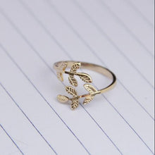 Load image into Gallery viewer, Leaf Ring (3 Colors)