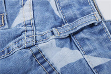 Load image into Gallery viewer, Shredded Star Denim Shorts