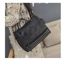 Load image into Gallery viewer, Handbag with Ball
