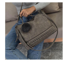 Load image into Gallery viewer, Handbag with Ball