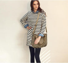 Load image into Gallery viewer, Weekend Shoulder Bag
