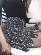 Load image into Gallery viewer, Frilled Hem Mini Skirt