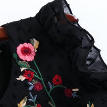 Load image into Gallery viewer, Floral Embroidery Seersucker Blouse