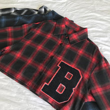 Load image into Gallery viewer, Plaid Drop Shoulder Crop Shirt