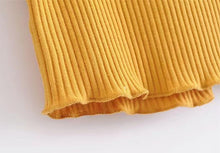 Load image into Gallery viewer, Scallops T-Shirt